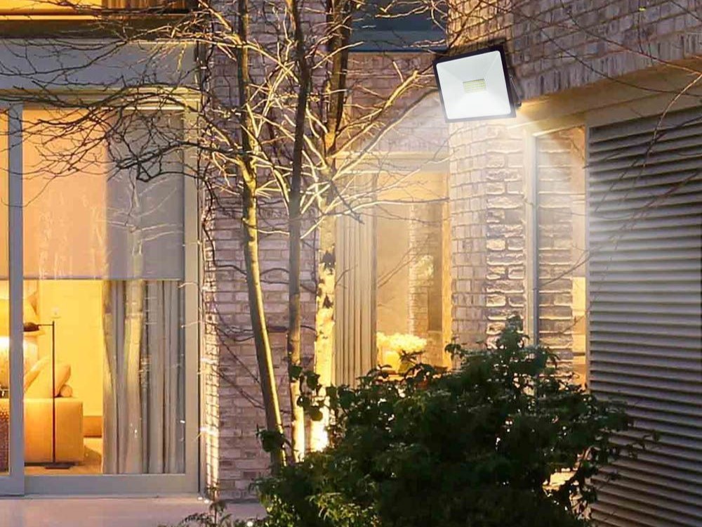 ED ïðîæåêòîð TREND LED ∙ 50W